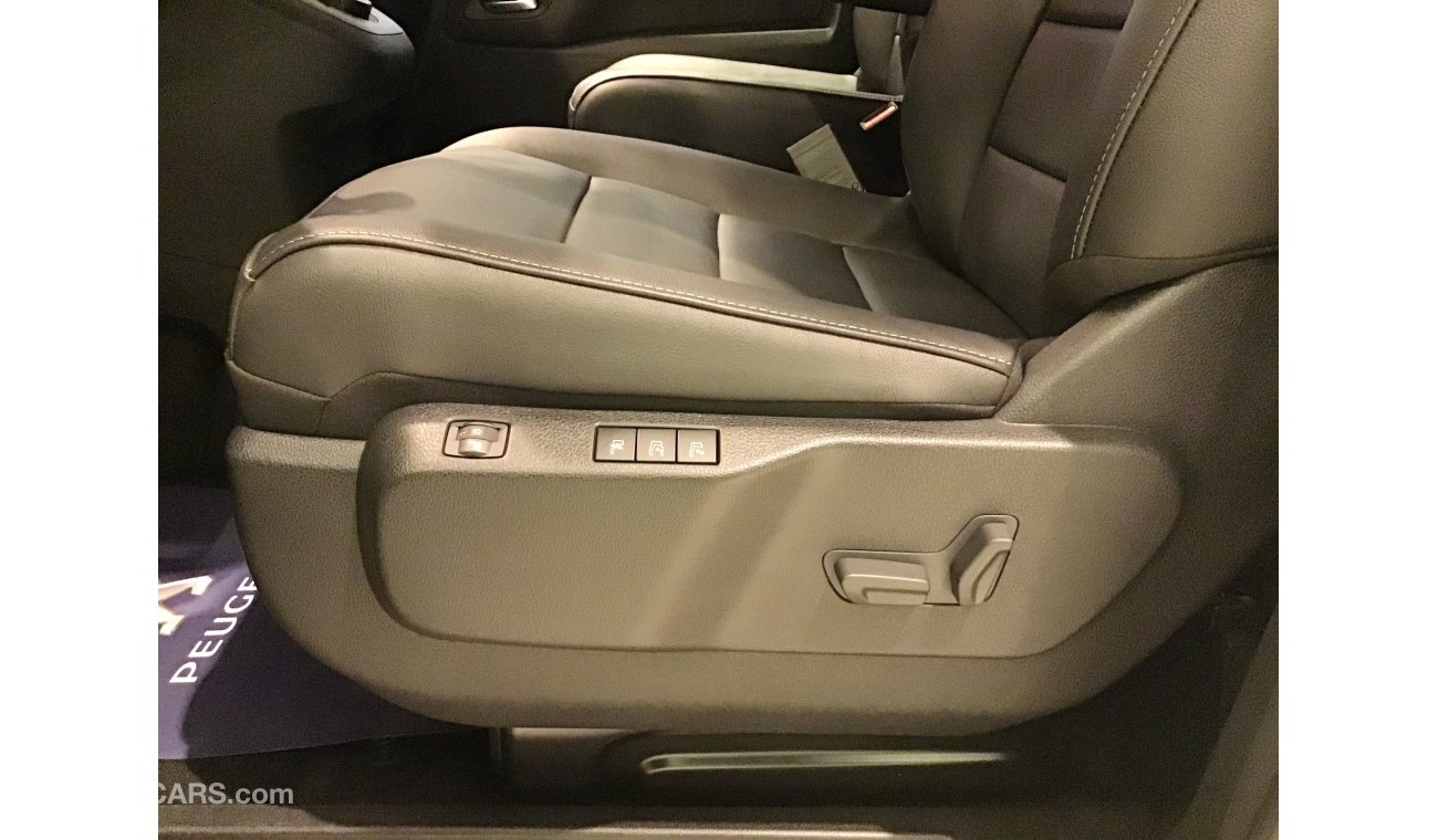 Peugeot Traveller Business VIP  2.0L 2019 Model with GCC Specs