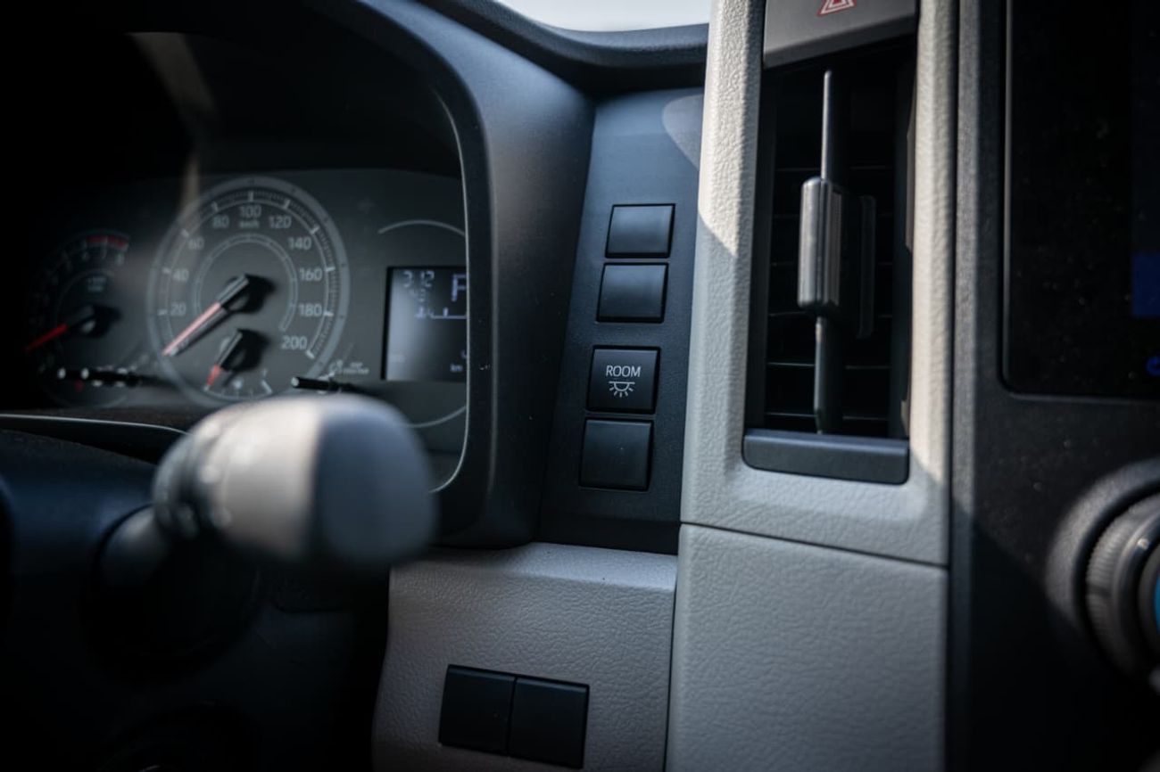 Toyota Hiace DX 3.5L Petrol  Automatic passenger 2026
