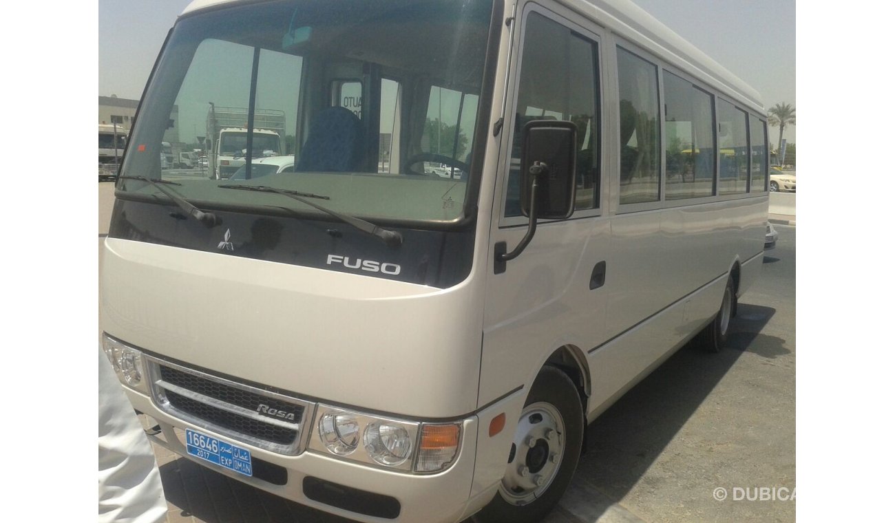 Mitsubishi Rosa 30 seat