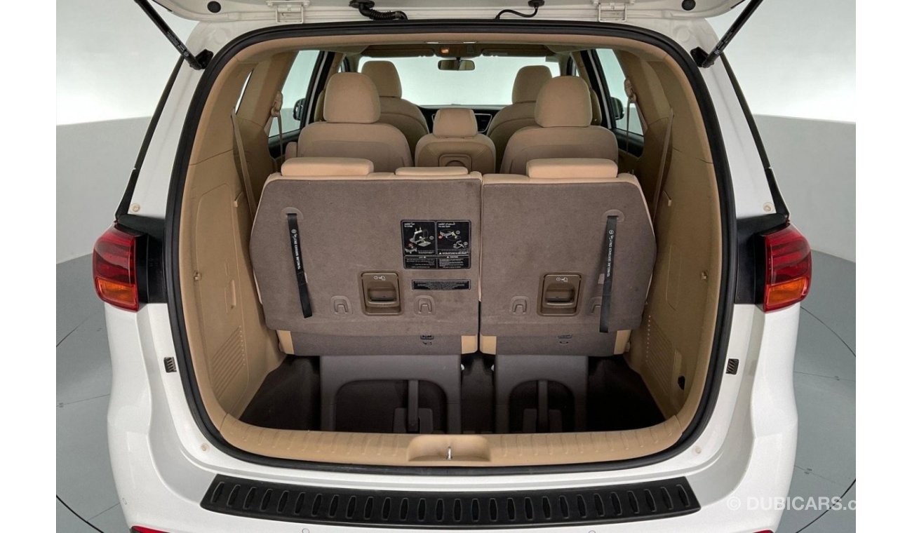 كيا كارنيفال LX