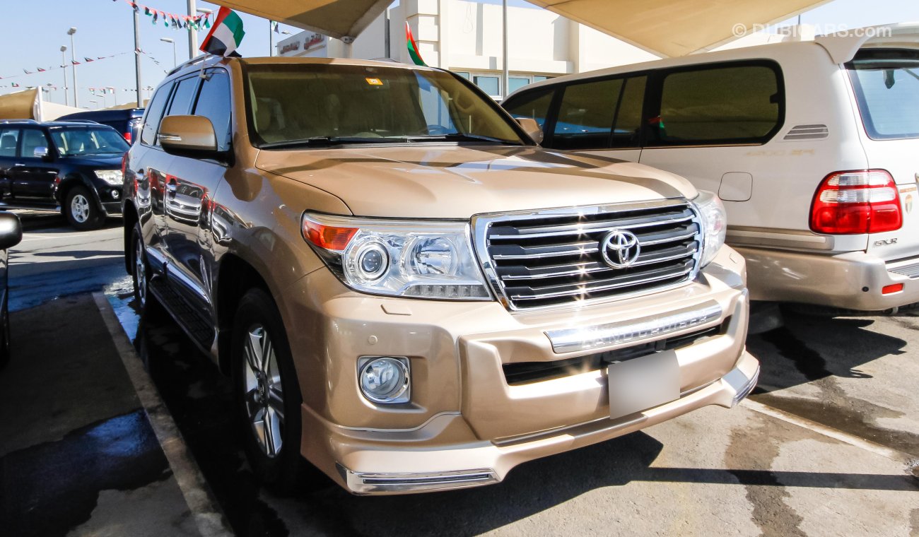 Toyota Land Cruiser GXR V6