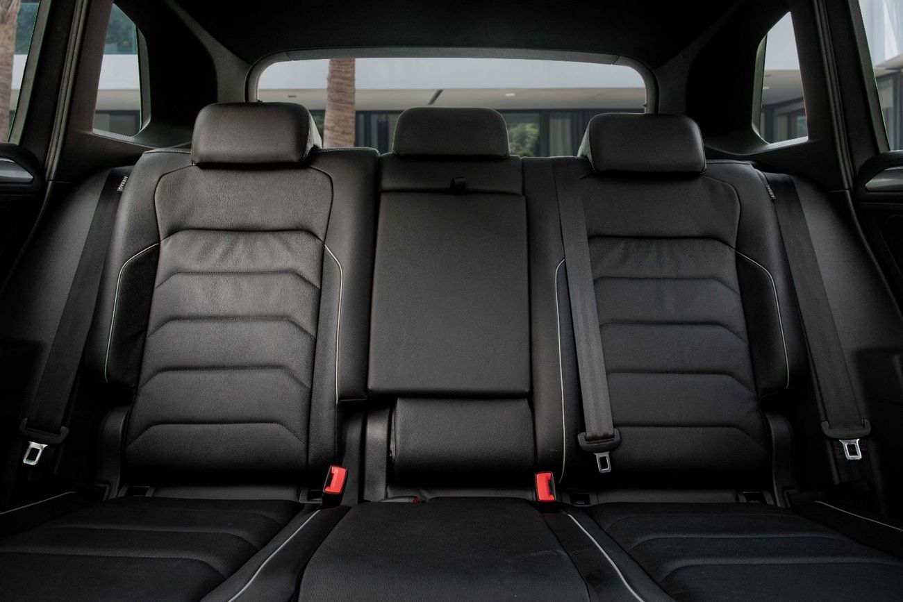 Volkswagen Tiguan R-Line | 1,821 P.M | 0% Downpayment | Agency Serviced!