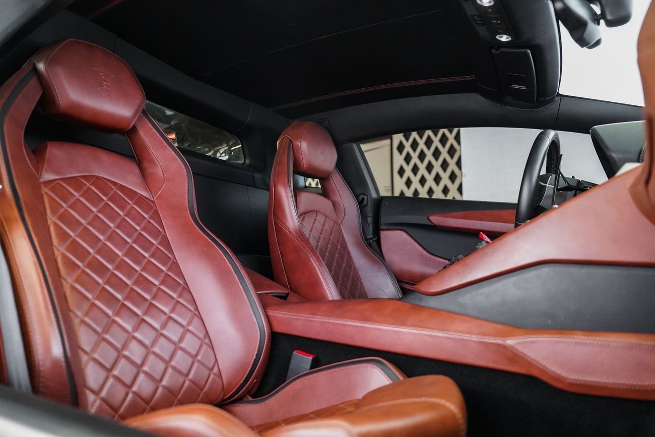 لامبورغيني أفينتادور 6.5L V12