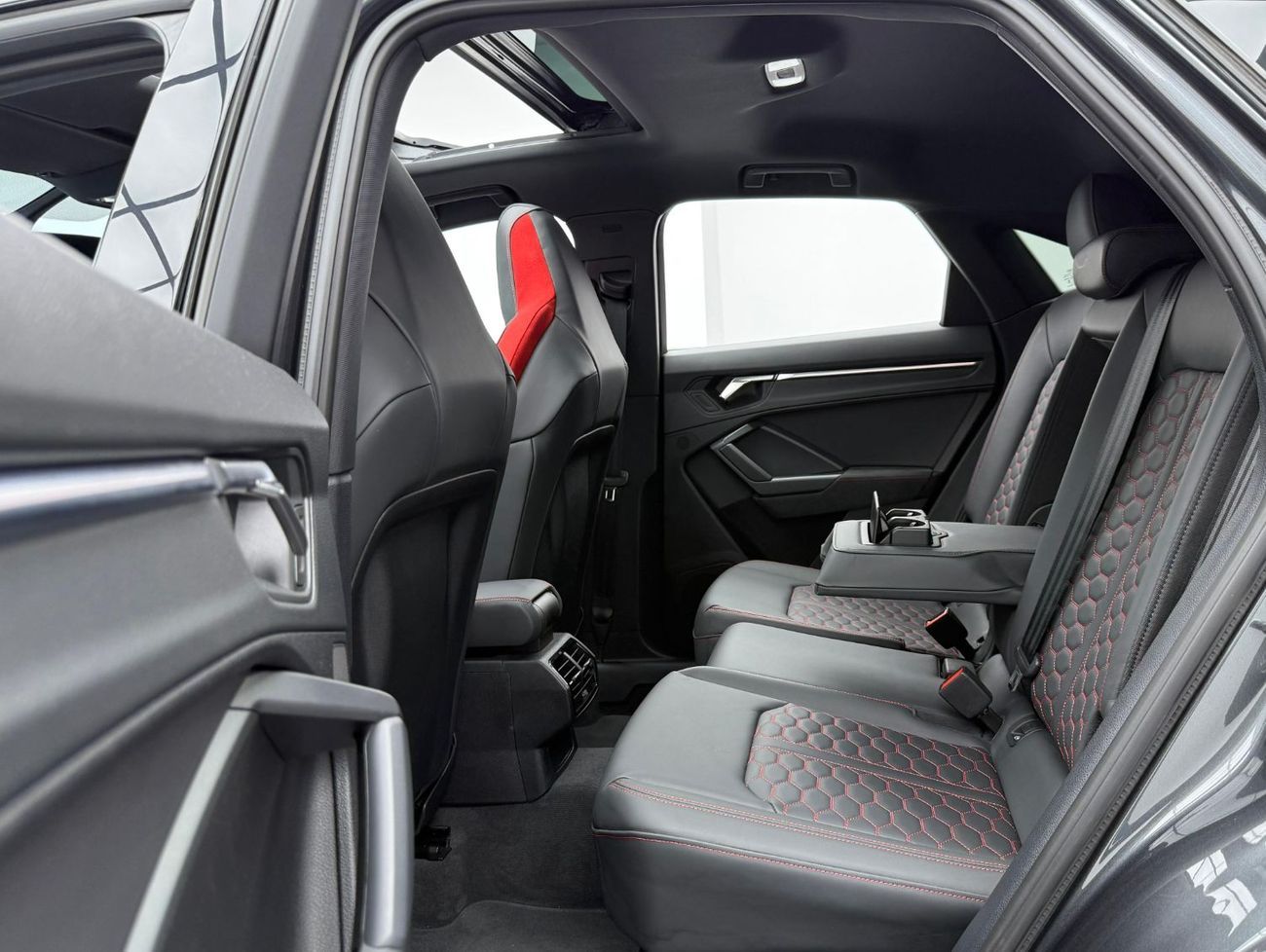 Audi RS Q3 Sportback TFSI quattro 2.5L 2024 Audi RSQ3, 2028 Audi Warranty + Service Pack, Full Audi Service His