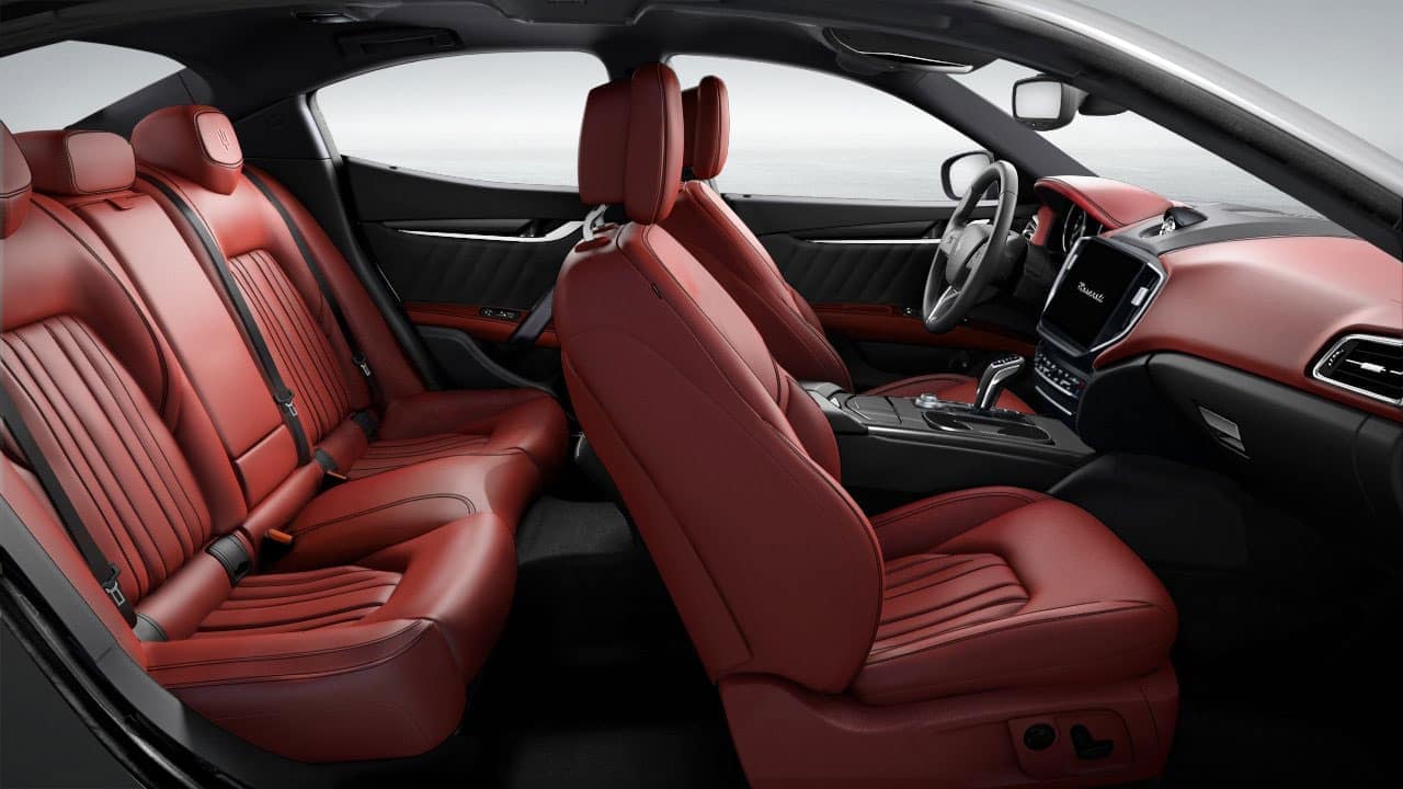 Maserati Ghibli interior - Seats