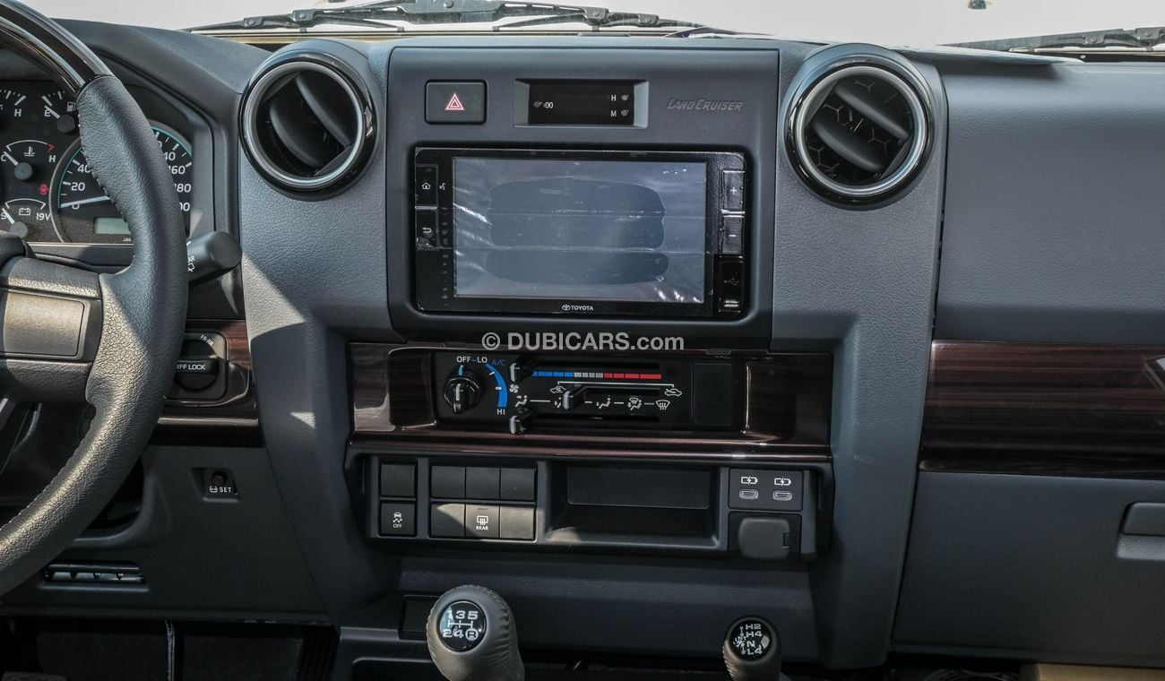 Toyota Land Cruiser 70 LC76 4.5L V8 YM 2024 Full option
