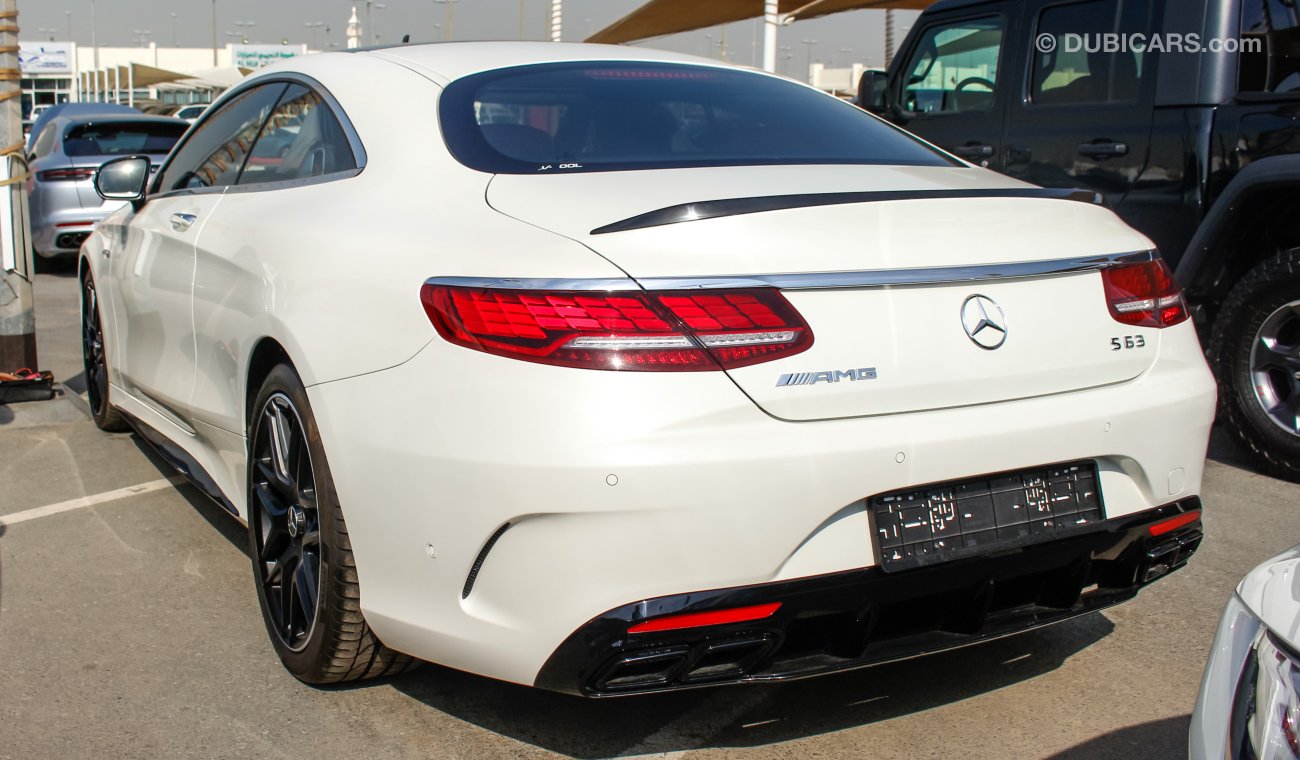 مرسيدس بنز S 500 كوبيه V8 Biturbo 4Matic