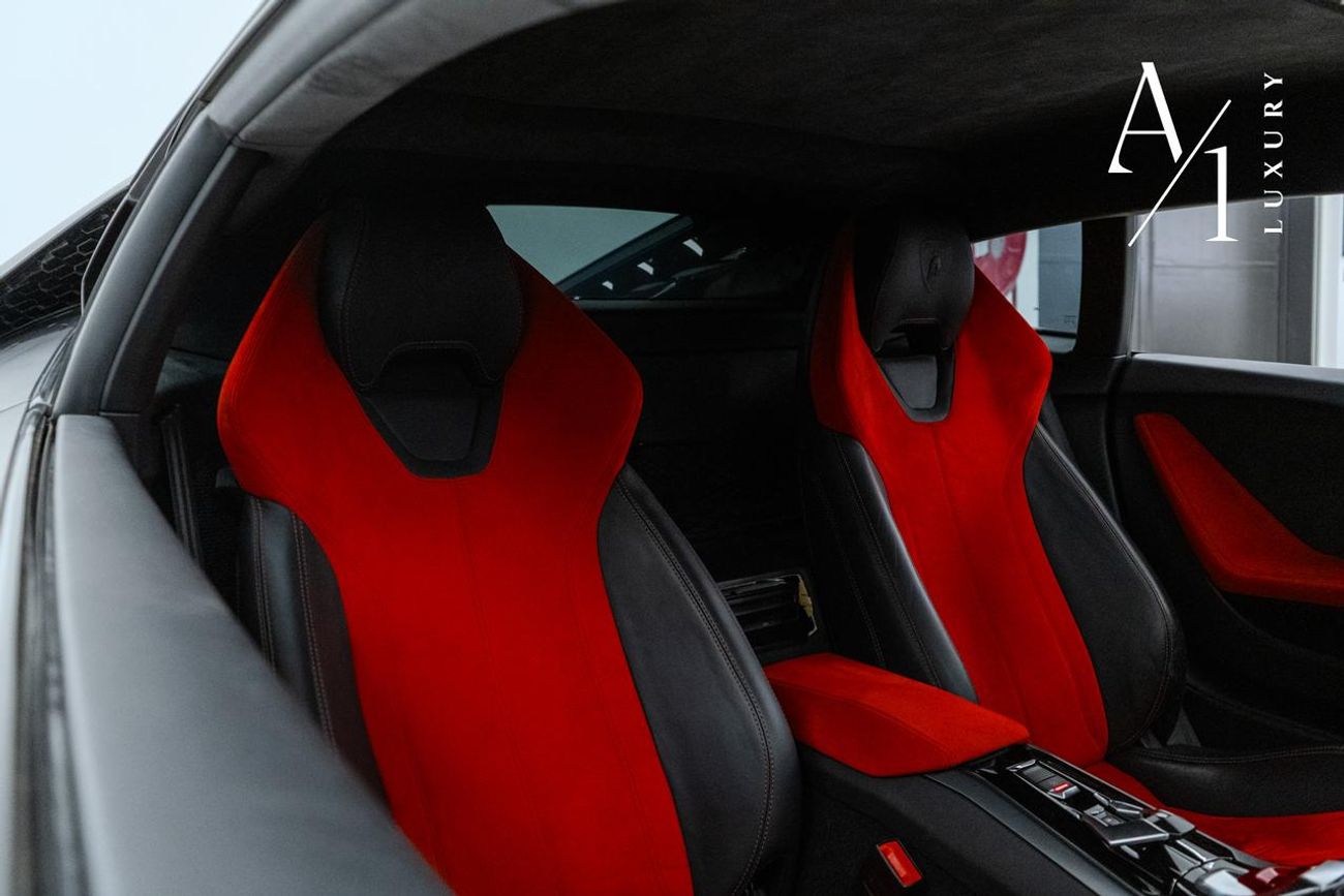 Lamborghini Huracan LP-580-2 2016 Lamborghini Huracan, Full Lamborghini Service History, Very Low Kms, GCC