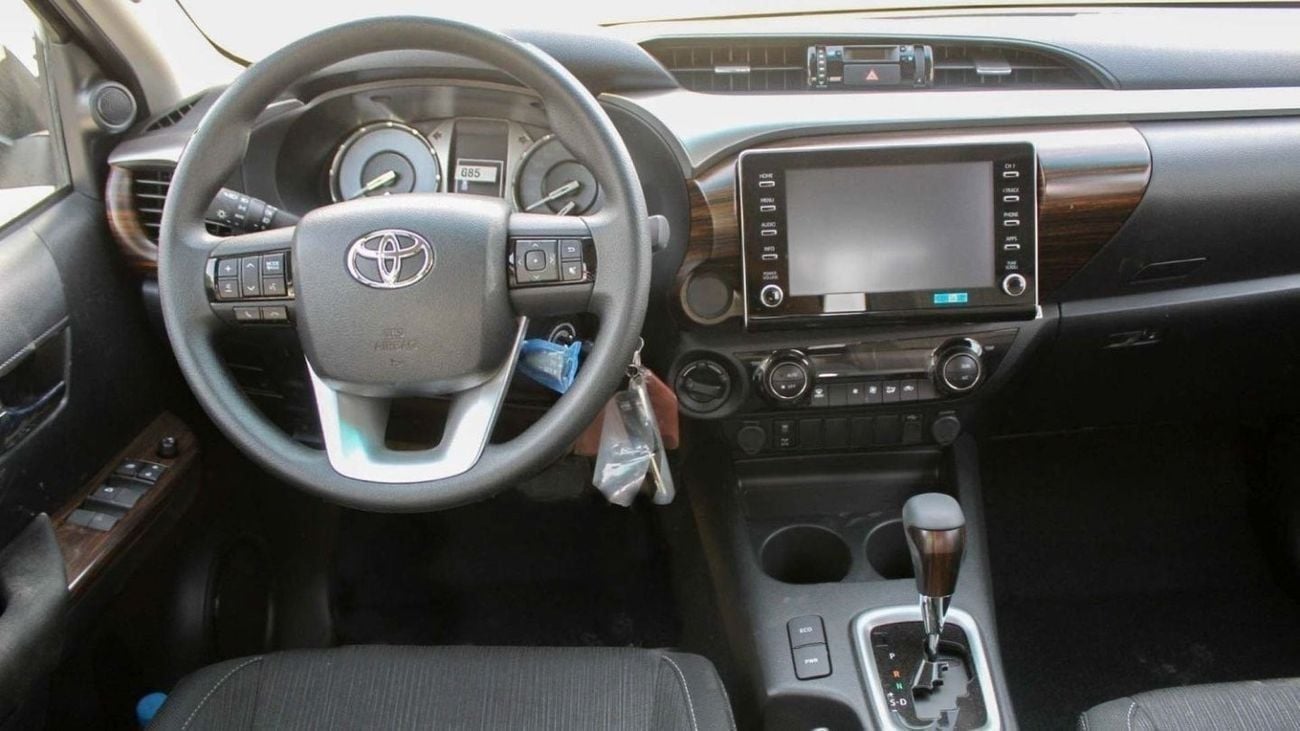Toyota Hilux SGLX TOYOTA 2.4L D DC 4WD AT Full option