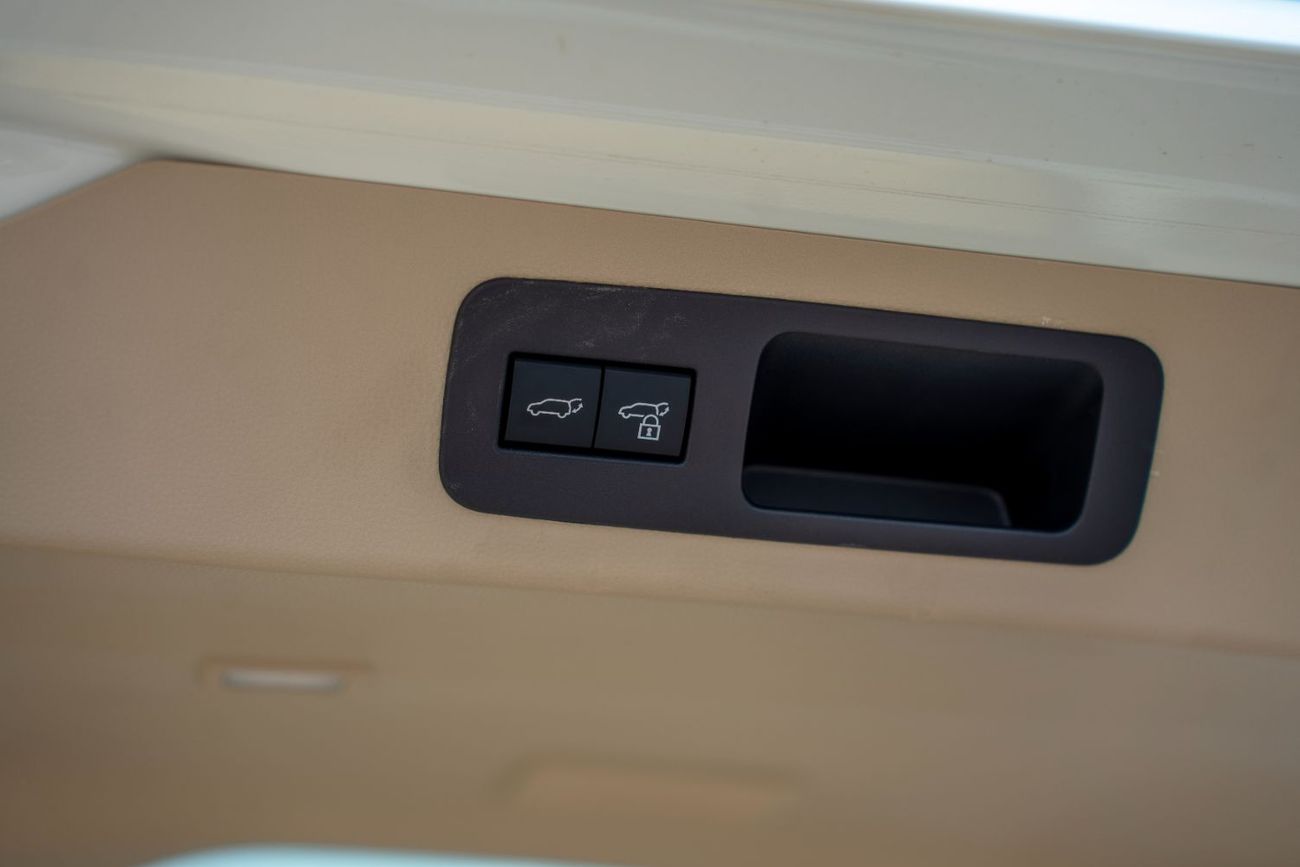 Toyota Land Cruiser GXR3 3.3L