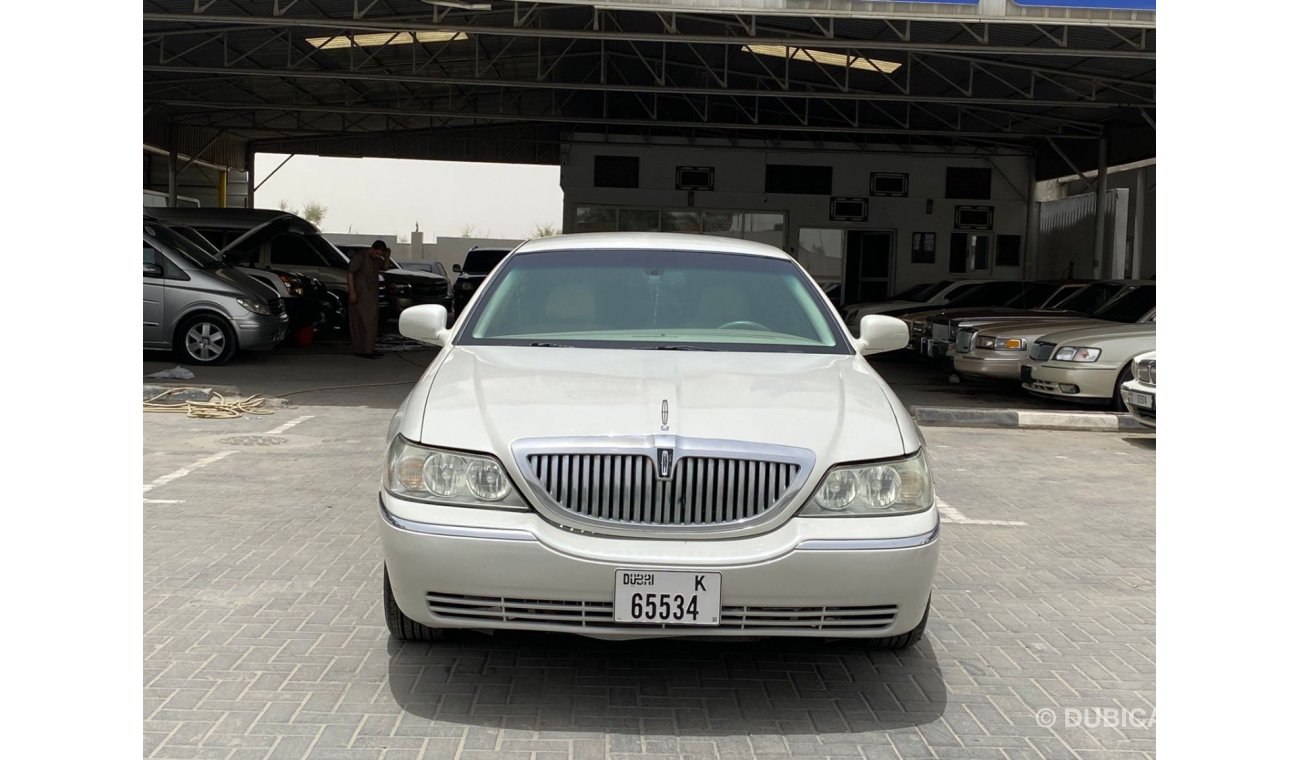 Lincoln Town Car American model 2006, cattle 200,000 km, in excellent condition