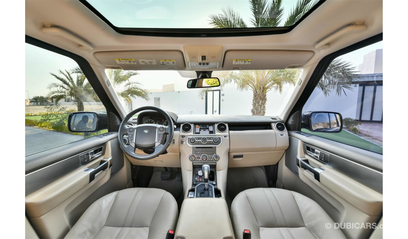 لاند روفر LR4 V8 - Fully Loaded! - Immaculate inside & out! - Only (AED 1,645 Per Month - 0% DP