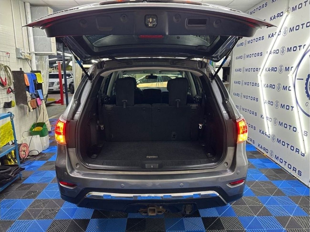 نيسان باثفايندر SV 3.5L (260 HP) FWD