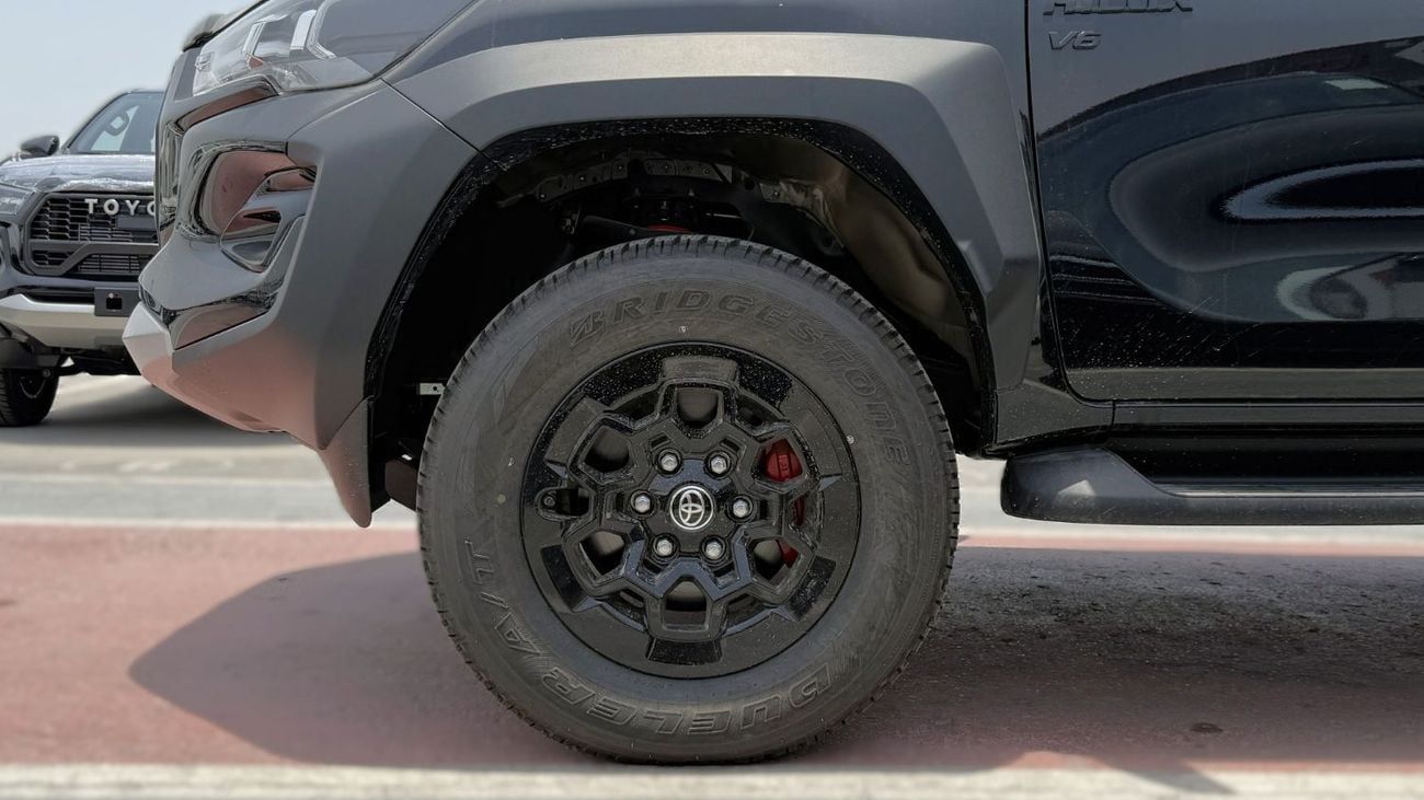 تويوتا هيلوكس Toyota Hilux GR 4.0L Petrol 2025YM