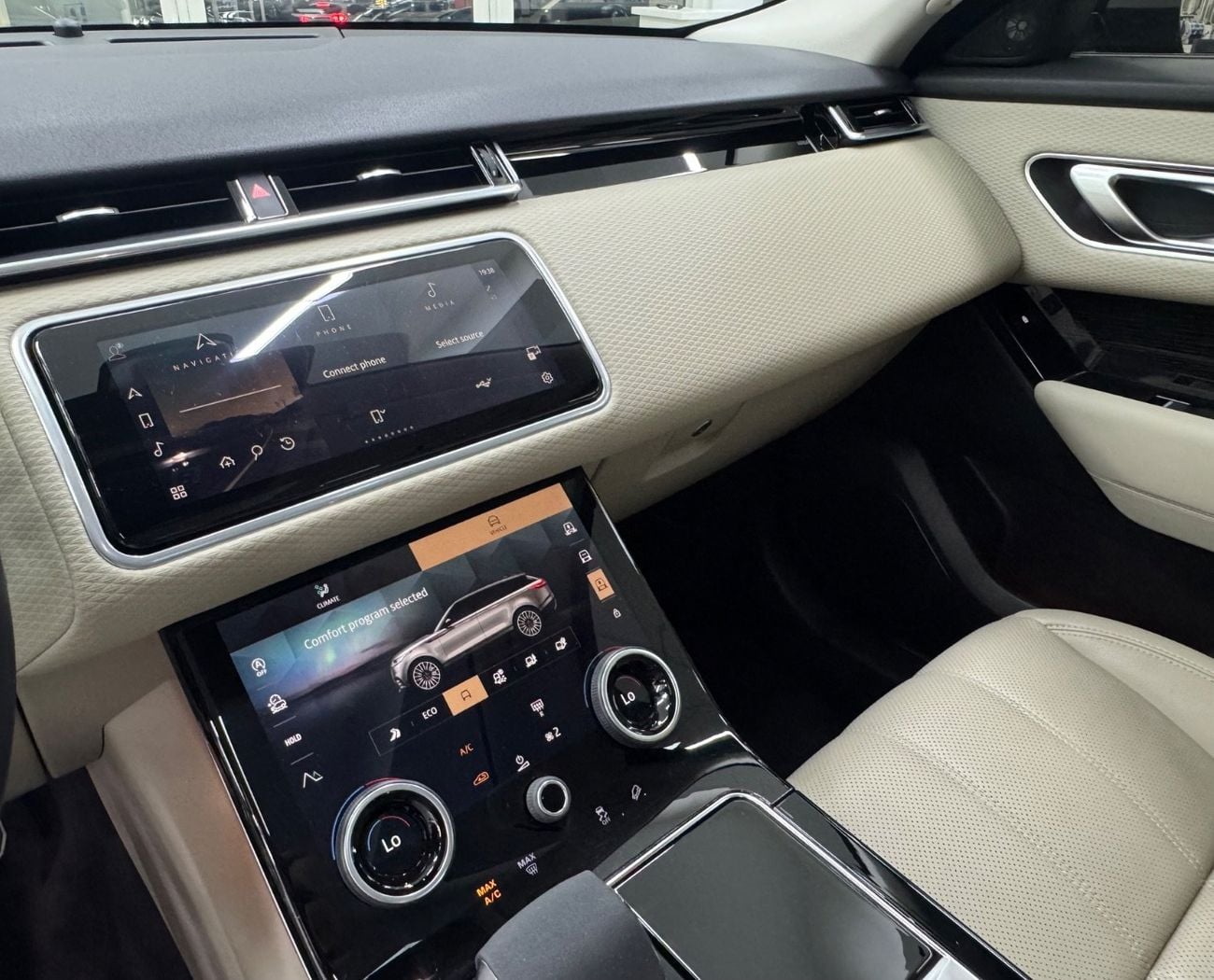 Land Rover Range Rover Velar R-DYNAMIC S