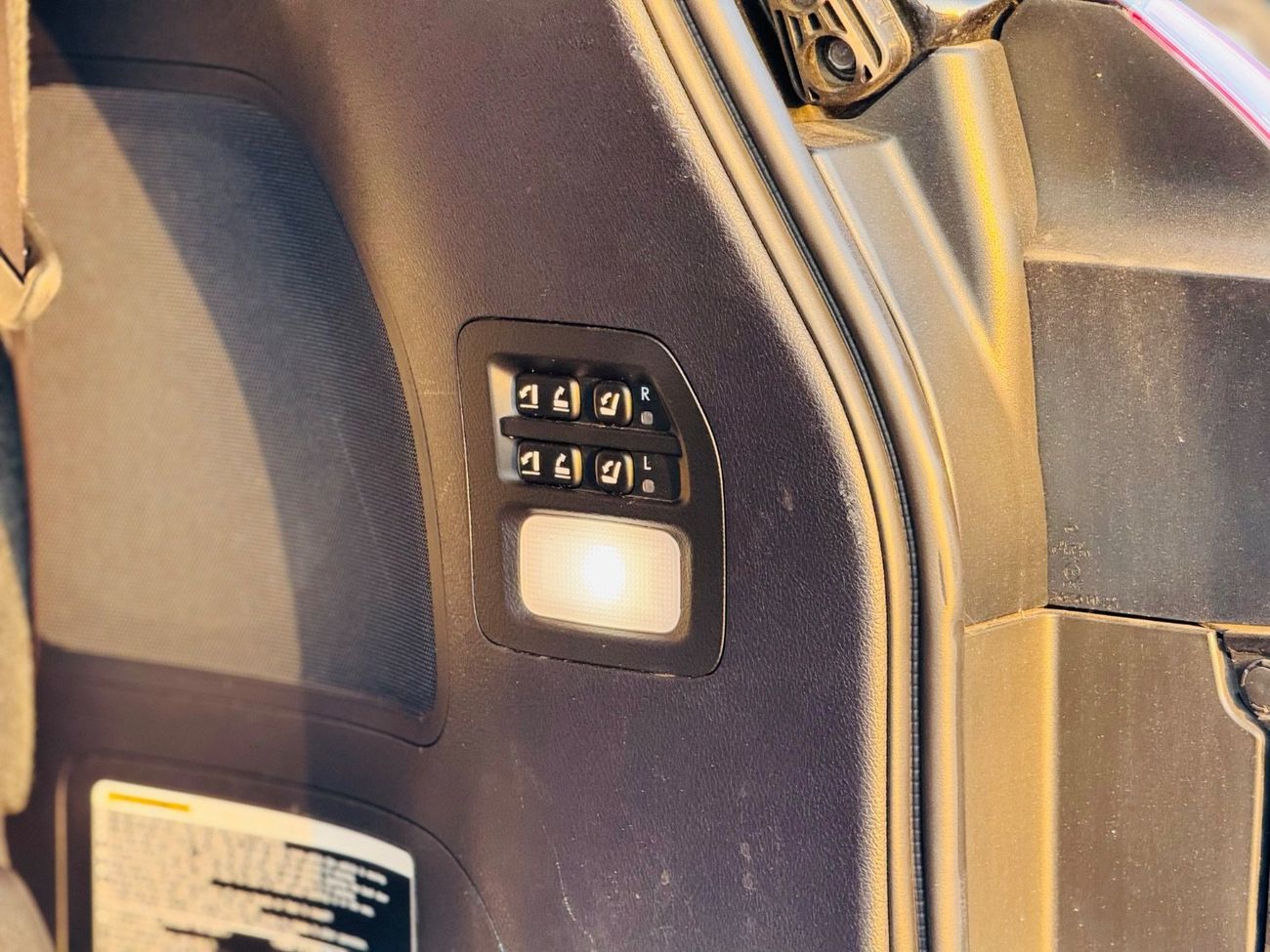 لكزس LX 570 RHD LEXUS LX570 FULL OPTION