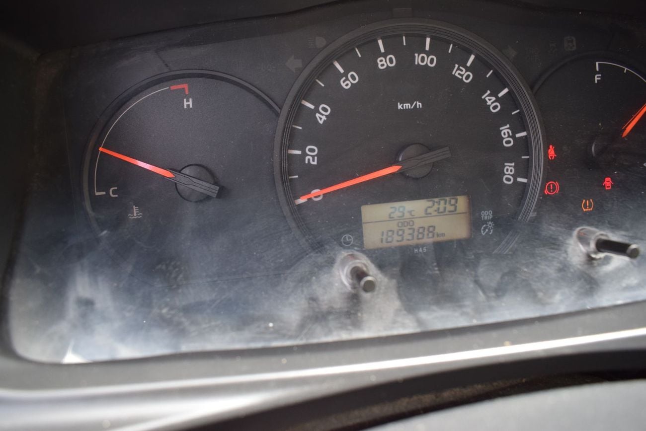 Toyota Hiace GLS -High Roof  Panal Van 2.7L