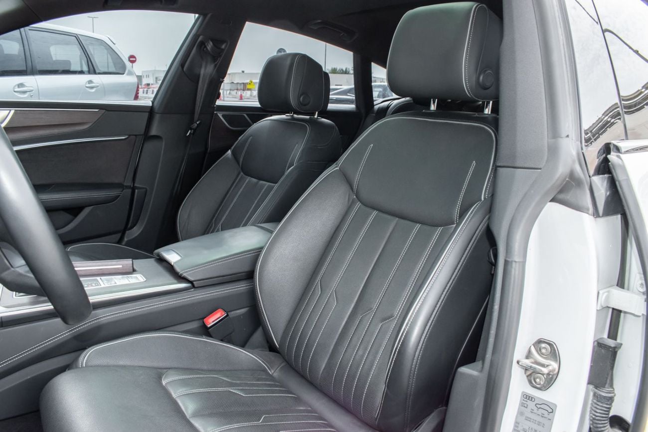 أودي A7 55 TFSI quattro S-Line 3.0L