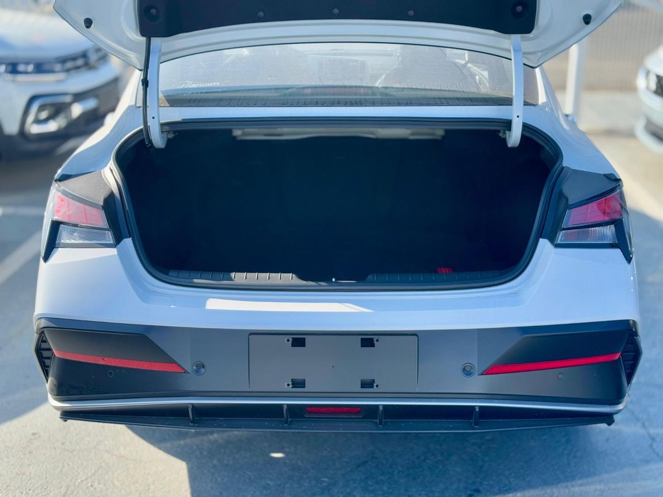 Hyundai Elantra Comfort 1.5L Petrol 2025 Export Price @ 44,000 AED