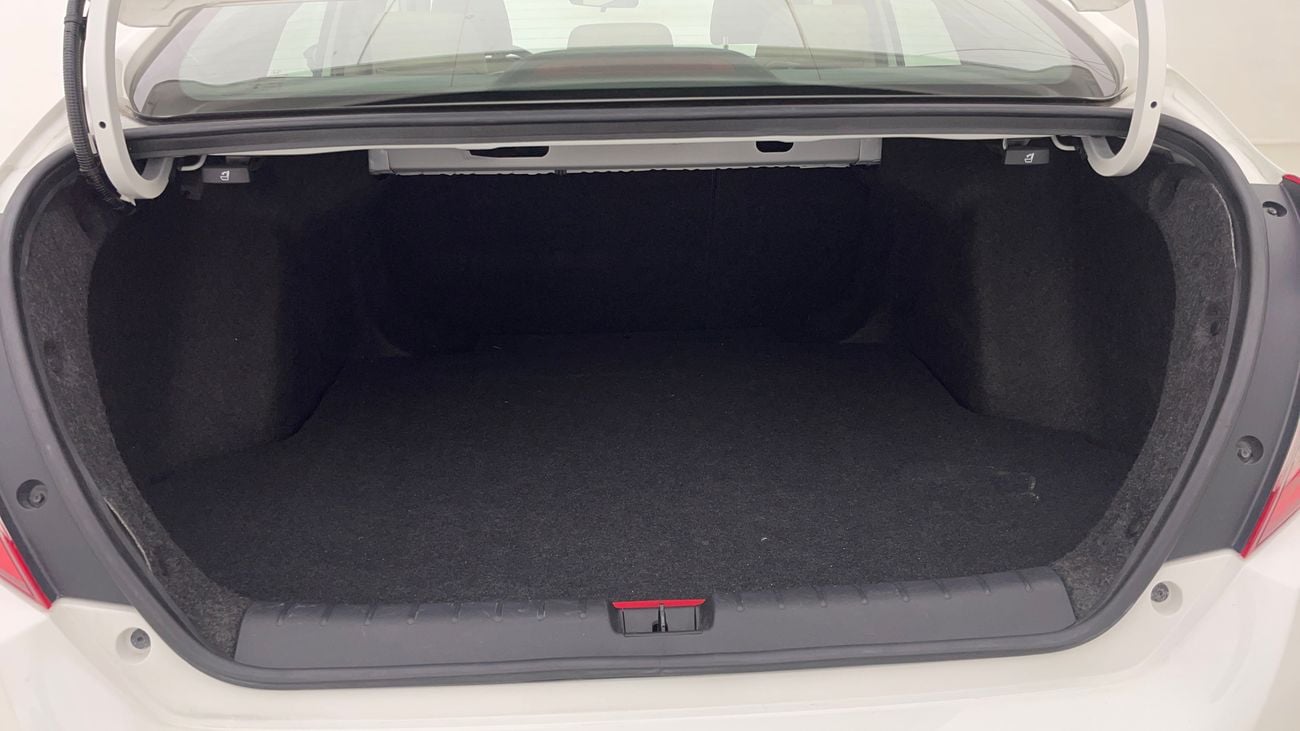 هوندا سيفيك LX SPORT 2 | بدون دفعة مقدمة | اختبار القيادة في المنزل