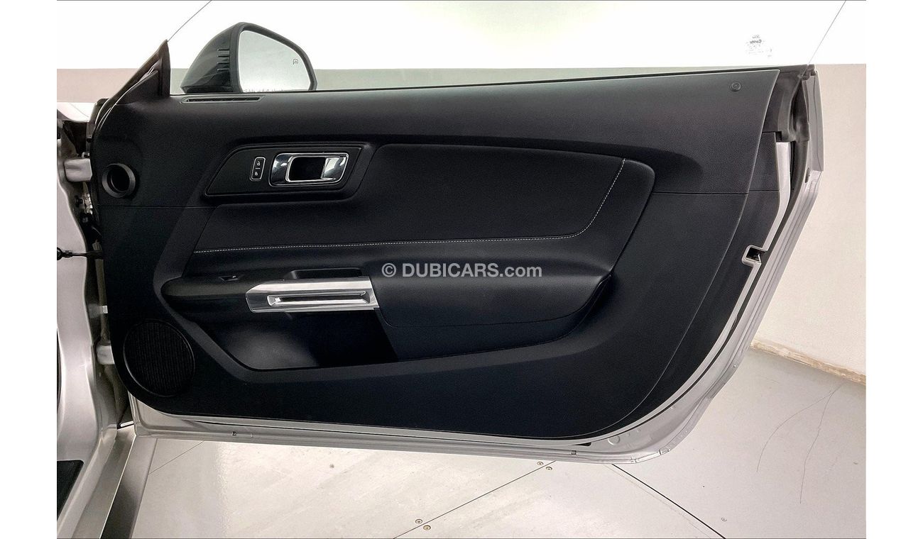 Ford Mustang Standard