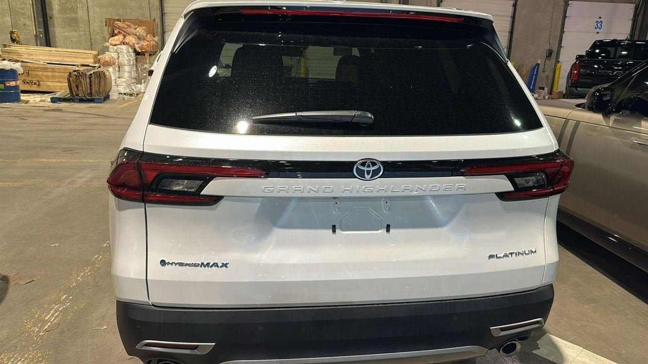 Toyota Grand Highlander PLATINUM HYBRID MAX