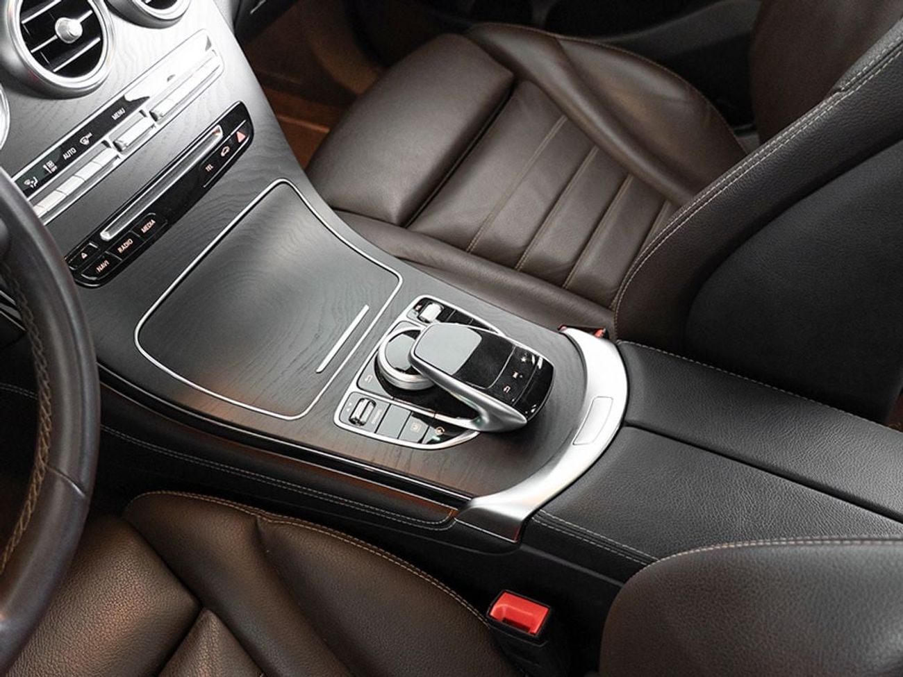 مرسيدس بنز GLC 250 AMG 2.0L