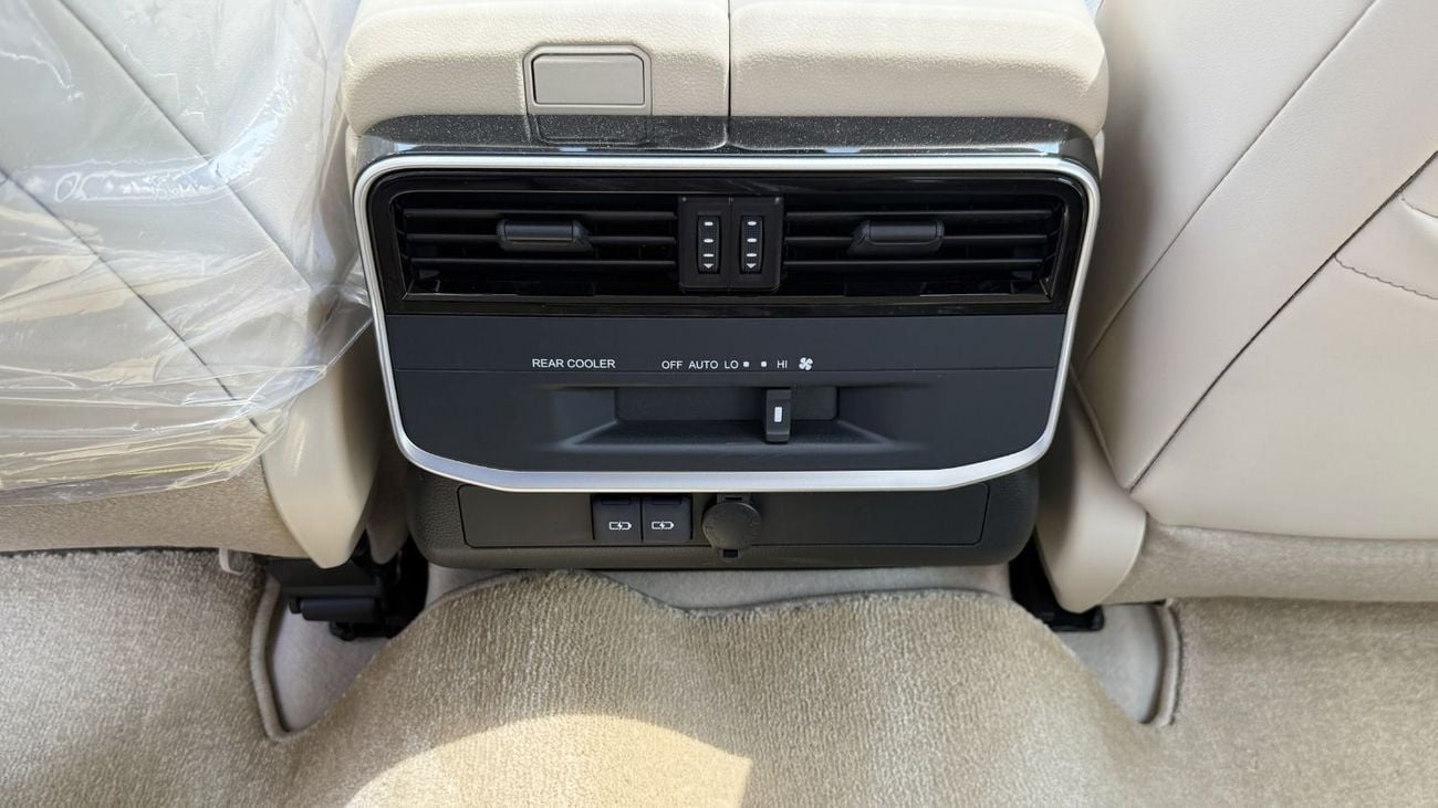 تويوتا لاند كروزر Toyota Land Cruiser 300 GXR 4.0L Petrol 2025YM