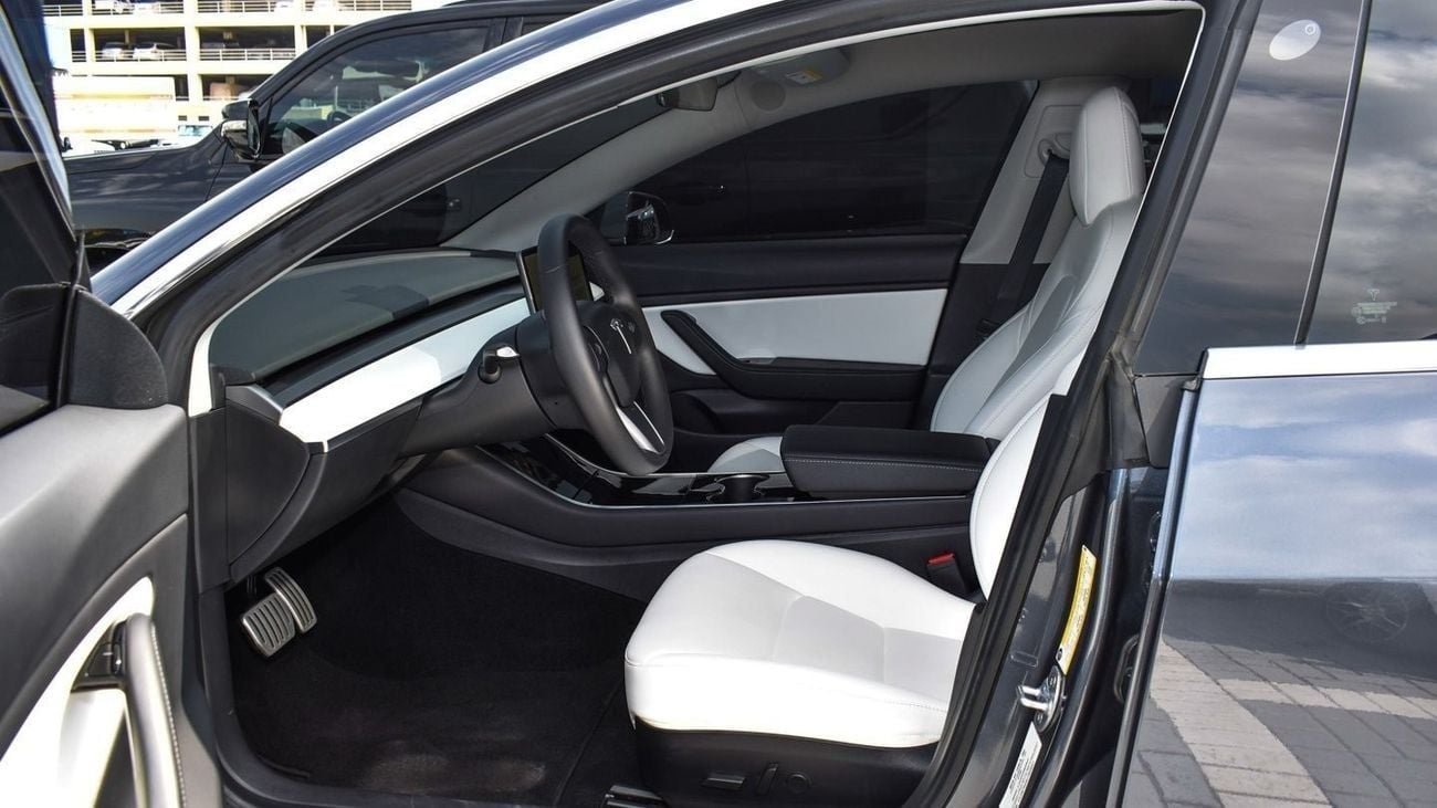 تسلا موديل 3 Performance