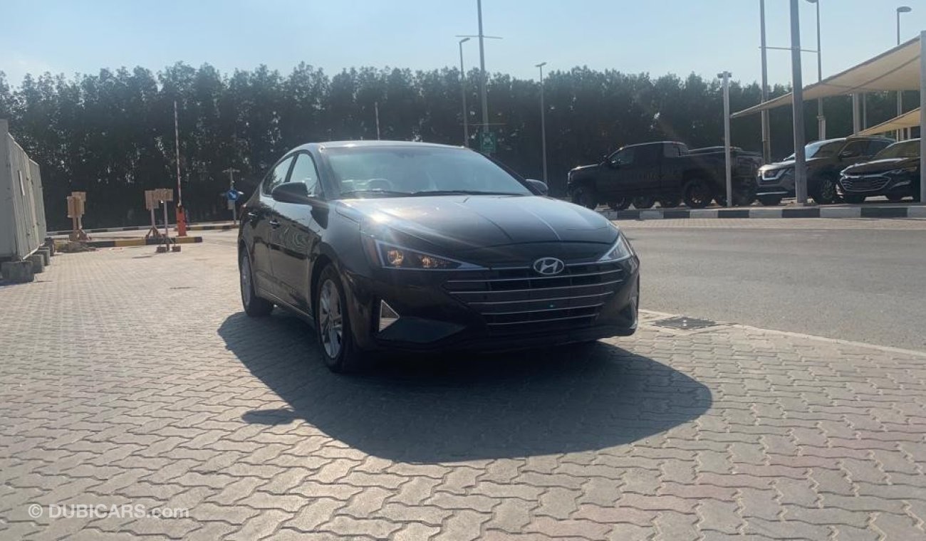 Hyundai Elantra SE - Very Clean Car