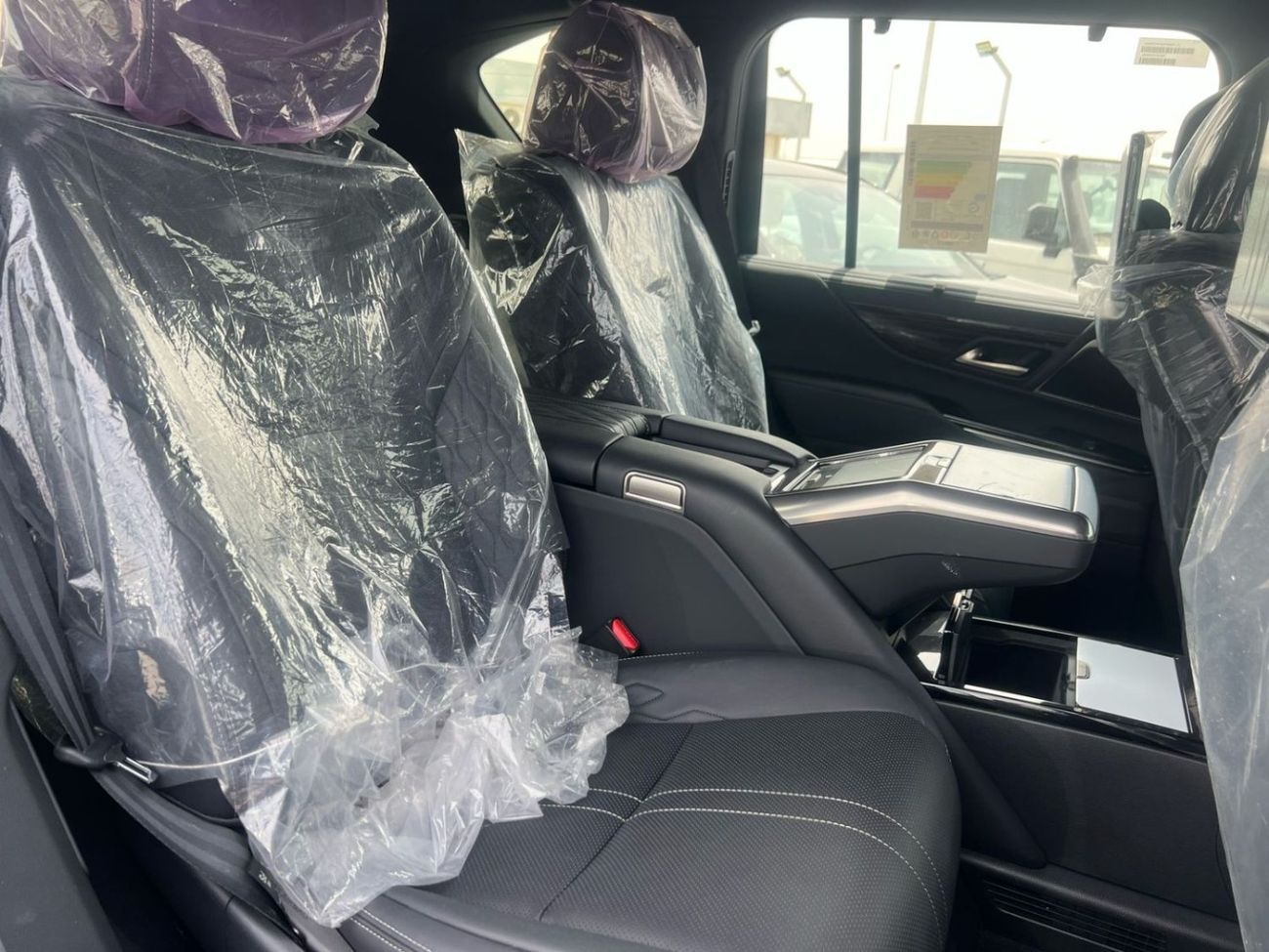 Lexus LX 600 VIP LAUNCH EDITION  w/Black Package 3.5L