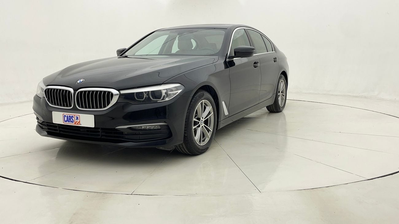 بي أم دبليو 520i EXCLUSIVE 2 | بدون دفعة مقدمة | اختبار القيادة في المنزل