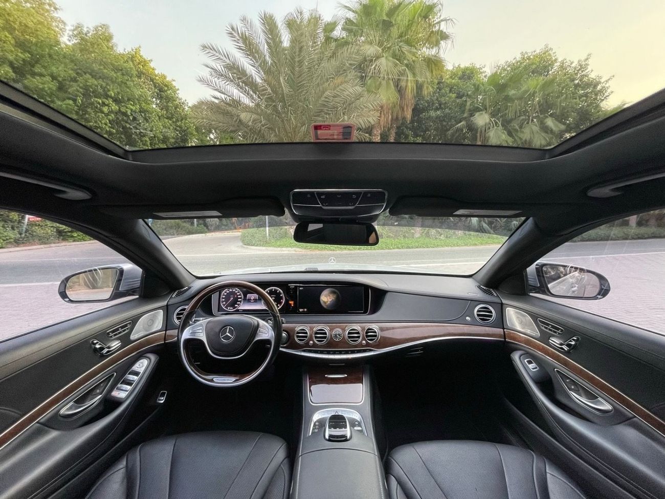 Mercedes-Benz S 550 2015 - AMG - 4.7L Twin Turbo V8 - 449 hp - Perfect Condition