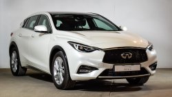 Infiniti Q30