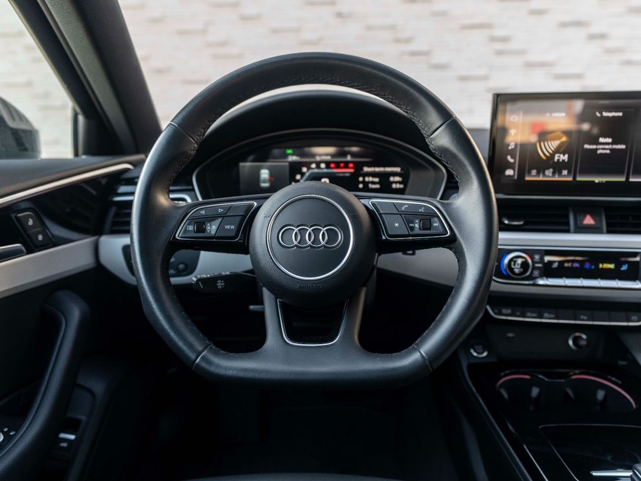 أودي A4 35 TFSI S Line 2.0L