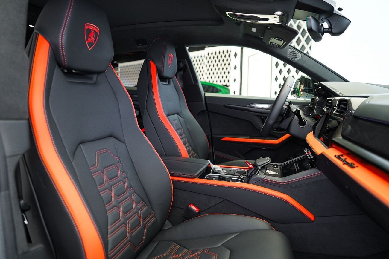 لامبورغيني اوروس STD 4.0T V8