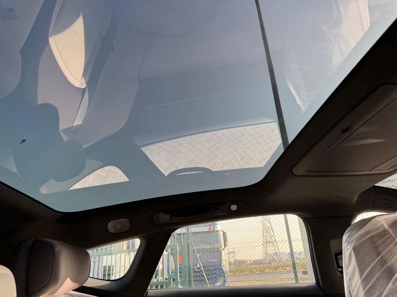 أفاتر 12 Performance AWD