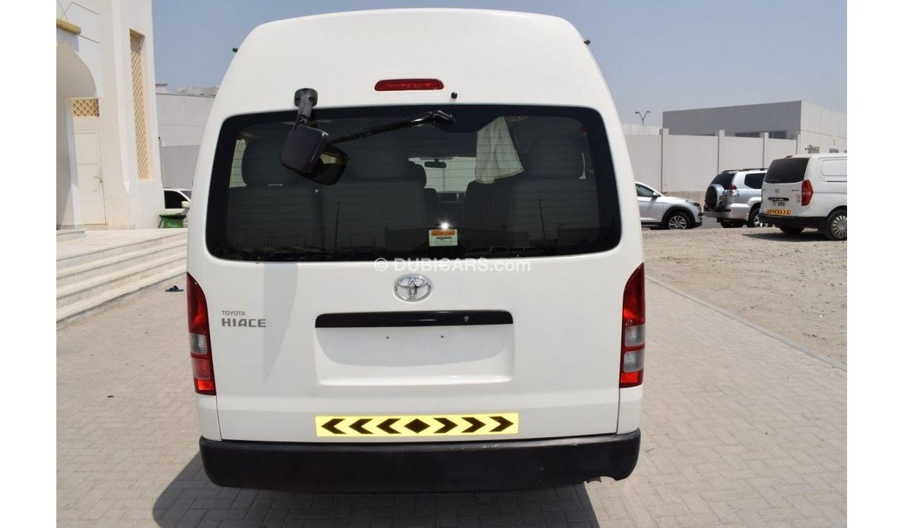 Toyota Hiace GL - High Roof LWB Toyota Hiace Highroof Bus GL 13 seater, Model:2017. Free of accident
