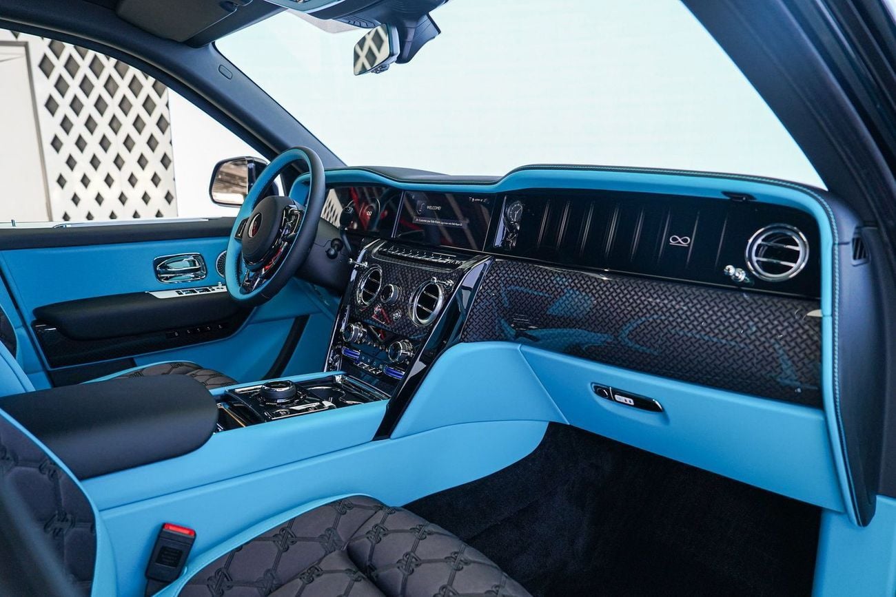 Rolls-Royce Cullinan BLACK BADGE DUALITY TWILL