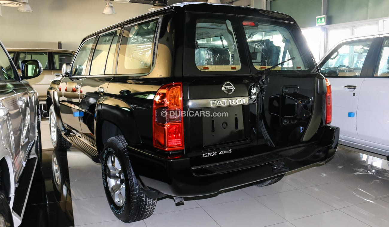 نيسان باترول سفاري GXR V6