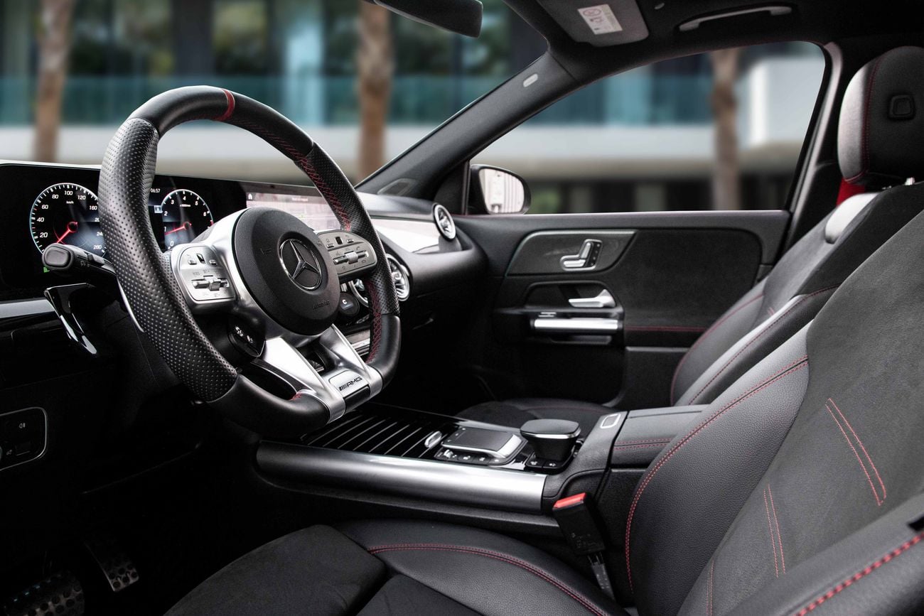 مرسيدس بنز GLA 220 GLA35 AMG 4matic | 3,016 P.M | 0% Downpayment | GLA 35 AMG | Super Low Mileage!