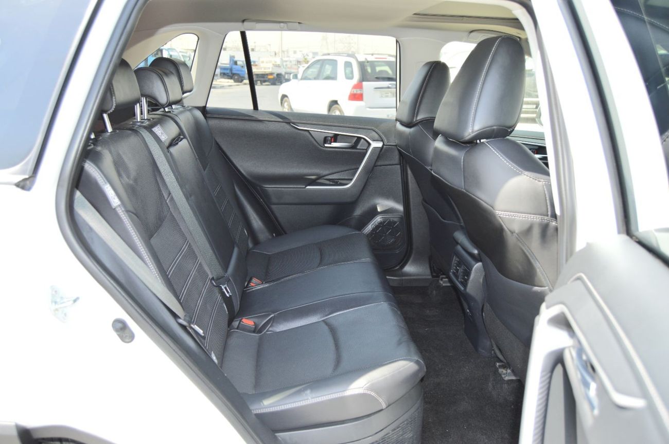 Toyota RAV4 2.5L Hybrid/ Petrol Full option