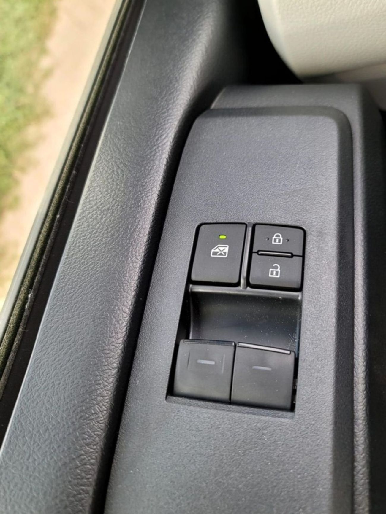 Toyota Hiace Commuter 3.5L A/T