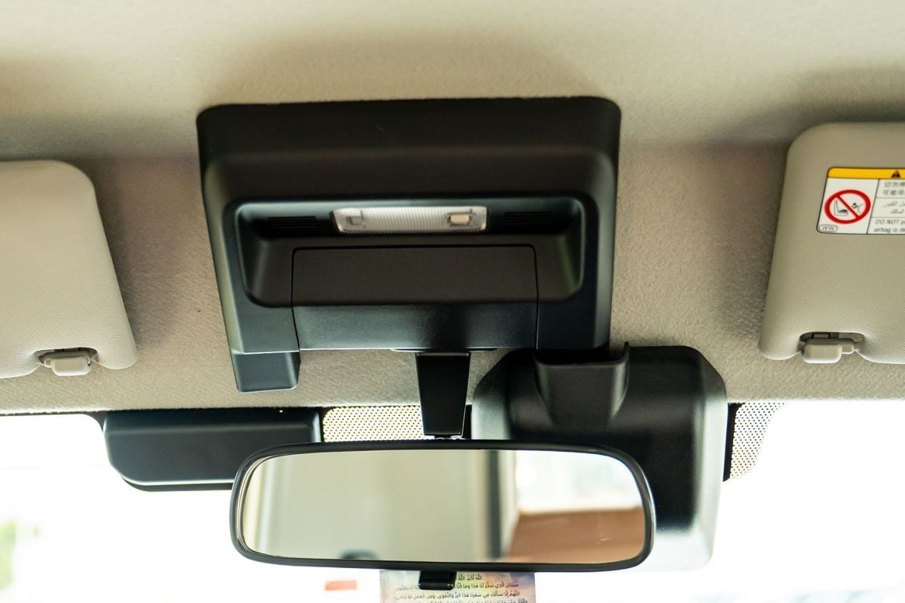 تويوتا لاند كروزر Toyota Land Cruiser Pickup LC79  S-C (4.0L  P A-T M-2025