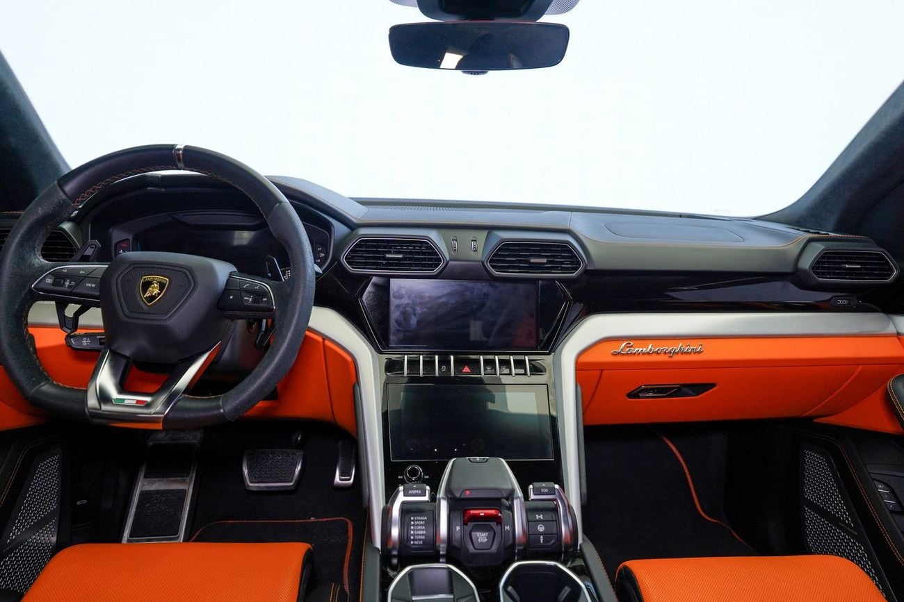 Lamborghini Urus STD 4.0T V8 CAPSULE