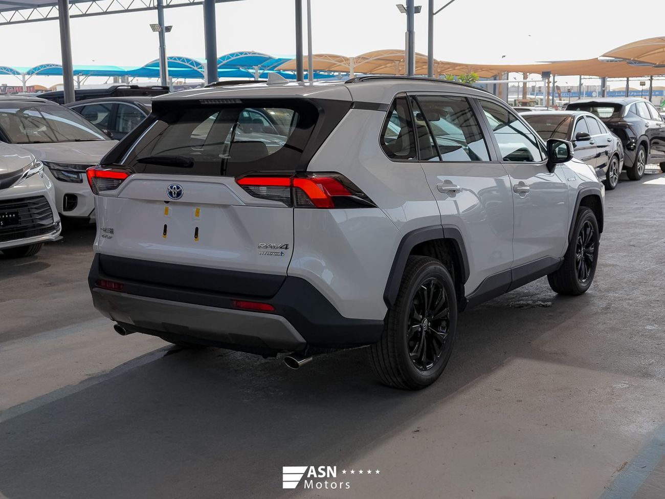 Toyota RAV4 2.5L Hybrid E-CVT AWD Elite Plus Edition 2025 (Export Price)