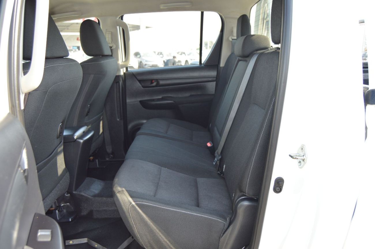 Toyota Hilux 2.8L Double cabin