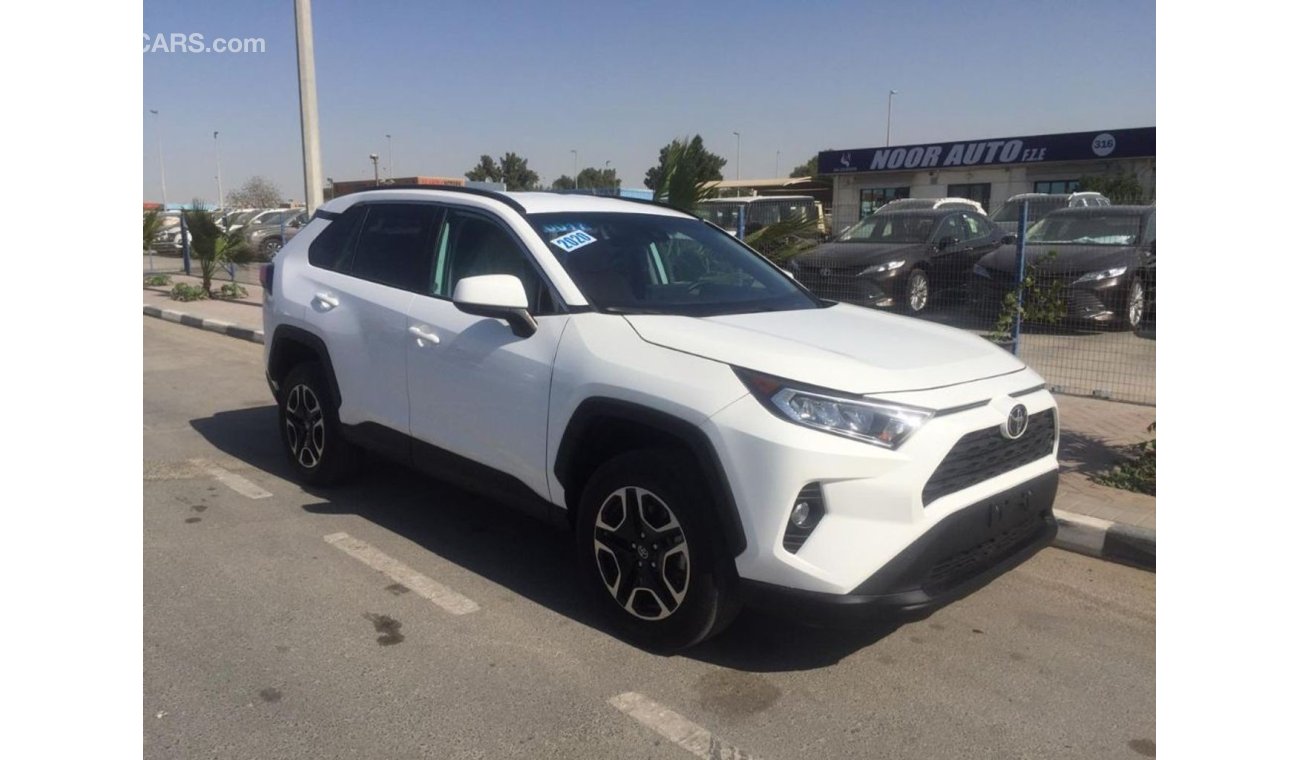 Toyota RAV4 TOYOTA RAV4 LE 2020