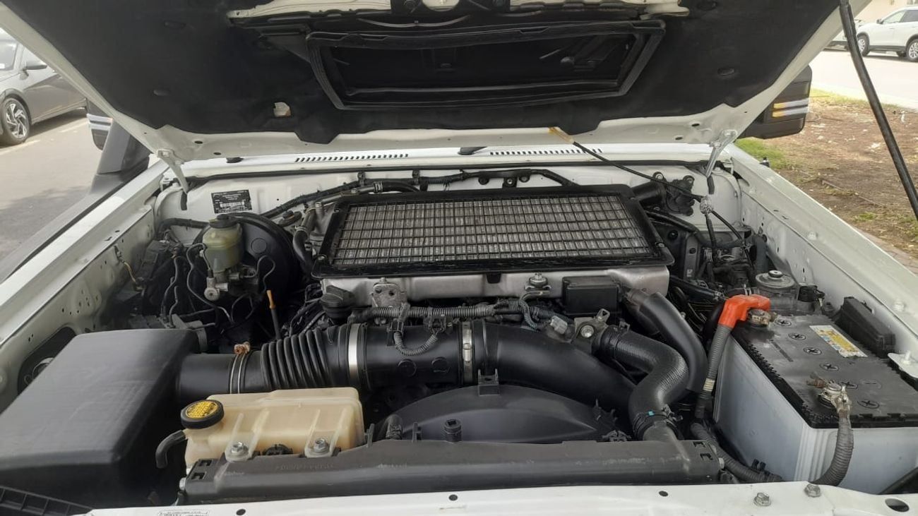 Toyota Land Cruiser Pick Up Right hand drive PICKUP DLX 4.5L