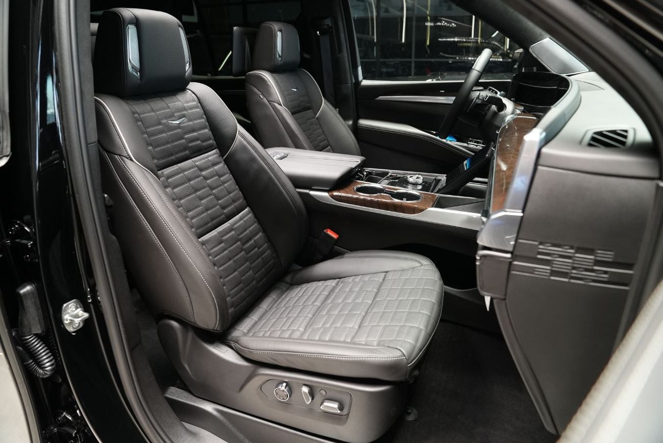 كاديلاك إسكالاد Cadillac Escalade 600 Sport Platinum V8 6.2L 0Km 2026